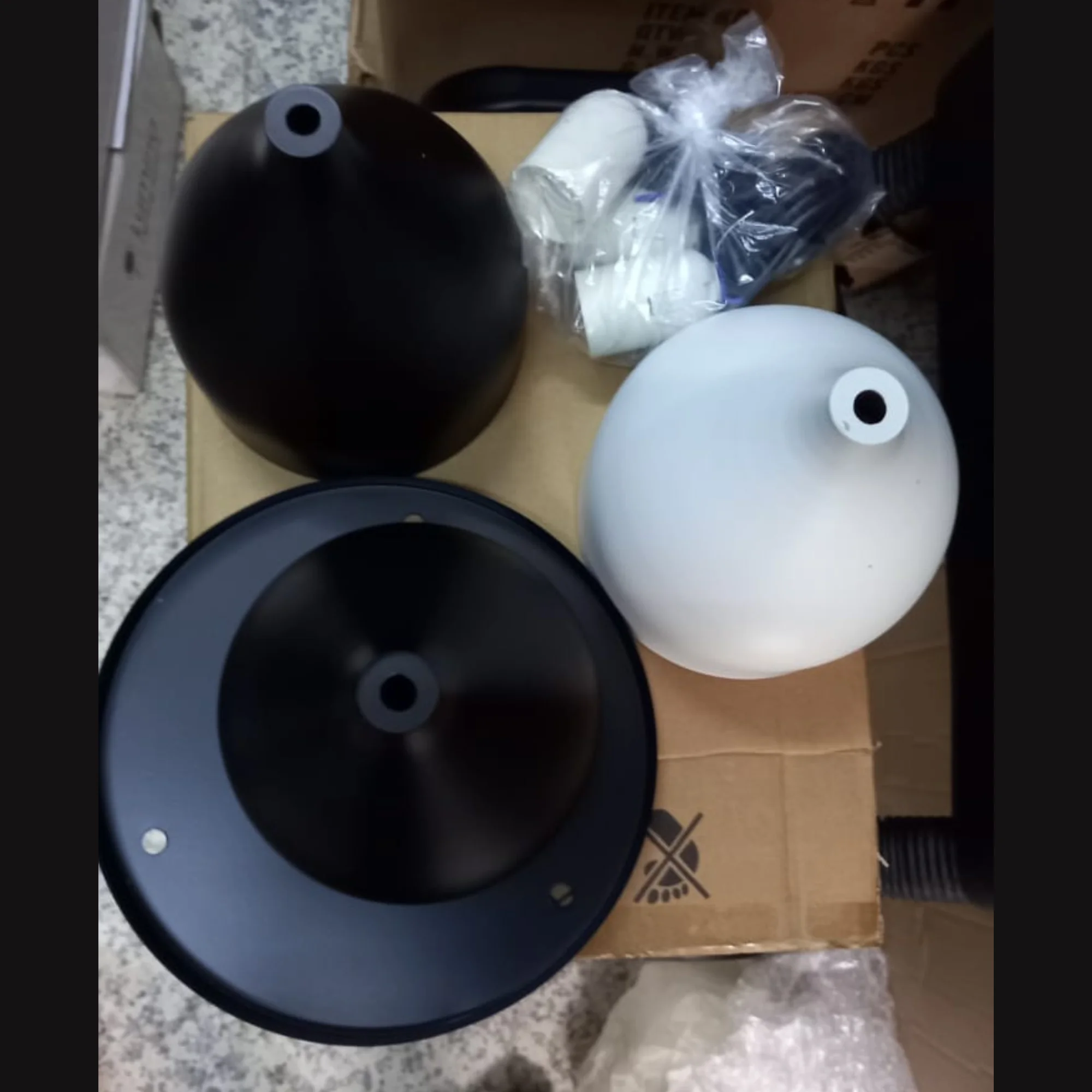 Suspension Industrielle Dôme Métal Noir (E27) – Cuisine & Bar