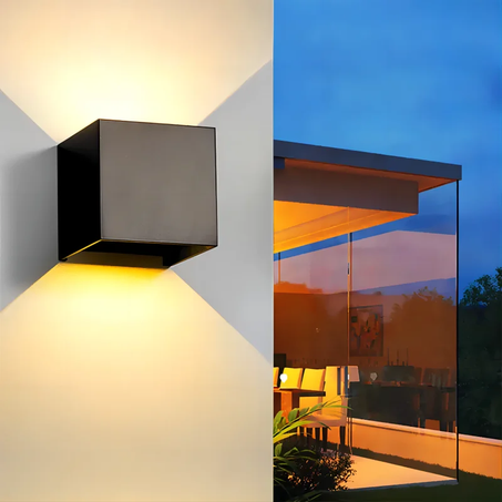 Applique Murale LED Imperméable pour l'Extérieur, Idéal pour un Jardin, une Véranda ou une Cour, 12W