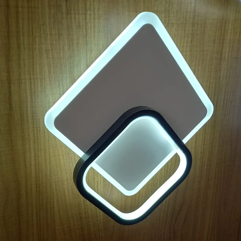 Petit Plafonnier LED Carré Design (24W) – Éclairage Compact pour Couloir & Entrée