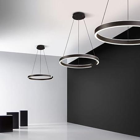 luminaire LED en anneaux modernes
