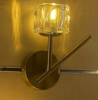 Applique Murale Moderne avec Abat-jour en Cristal