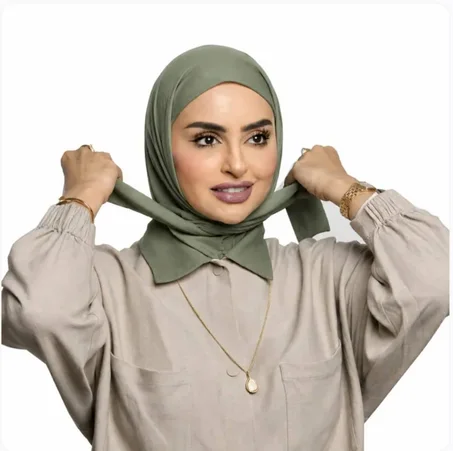 🌸 حجاب أبو سير جاهز للبس – أناقة وراحة في ثوانٍ