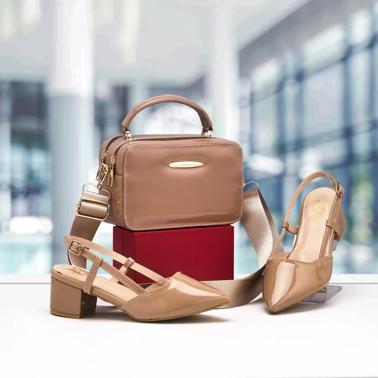 Ensemble talon=sac boita