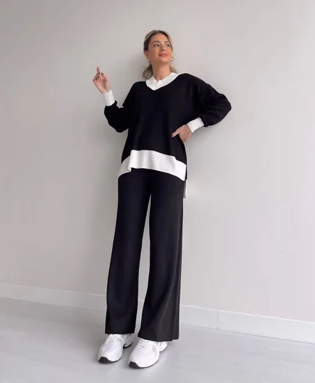 طقم  المكون من قطعتين