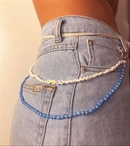 une chaine de pantalon