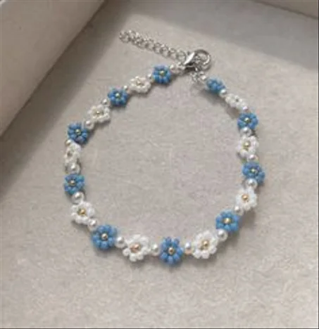 bracelet de fleur blanc et bleu