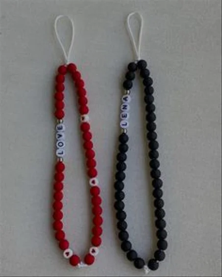 charme de telephone  love noir et rouge