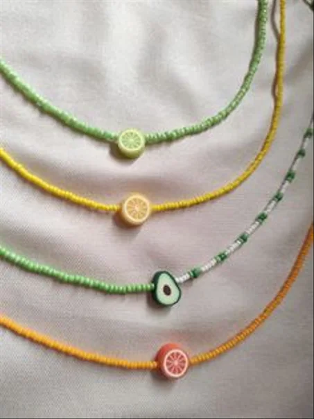 collier de fruit