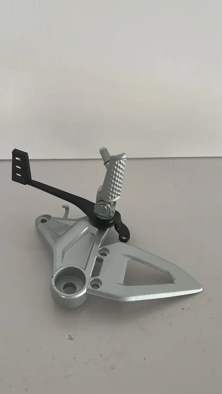 REPOSE PIED AVEC FREIN CK50