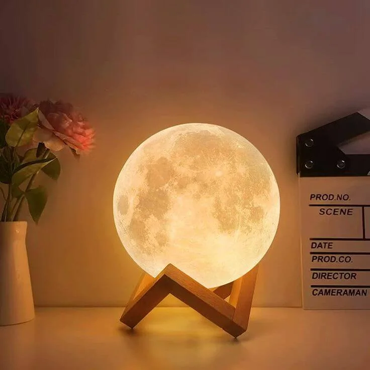 🌙 مصباح القمر — أضف لمسة سحر لغرفتك ✨