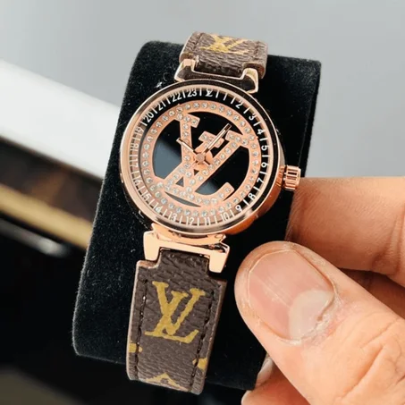 l Montre Femme Style Luxe – Design Louis V l