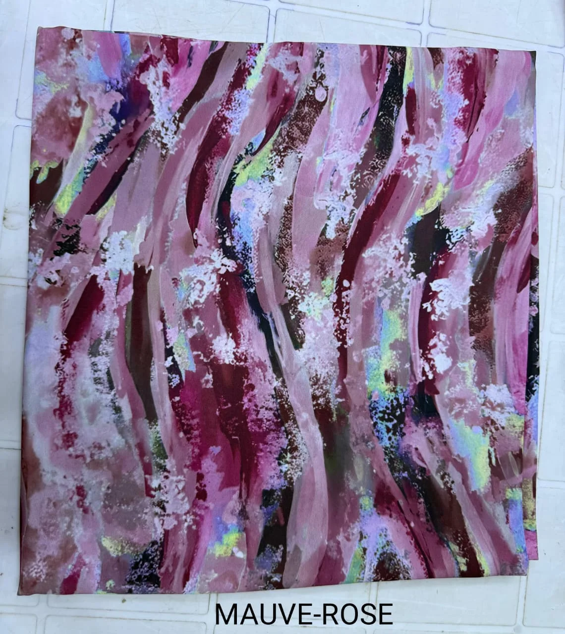 📌 Foulard Marmara Wavy – New Arrival