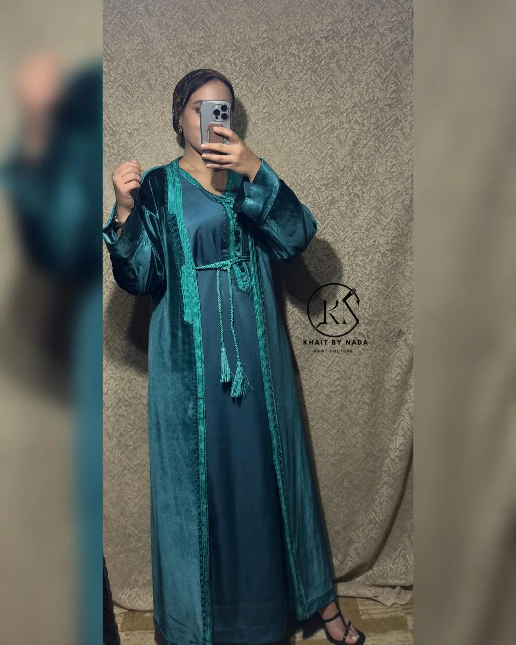 Tenue Marocaine Élégante – Quaftan & Kimono | Khaït