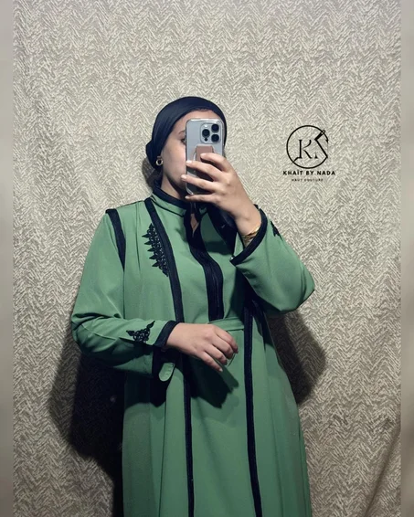 Abaya Longue Fluide – Élégance Intemporelle | Khaït
