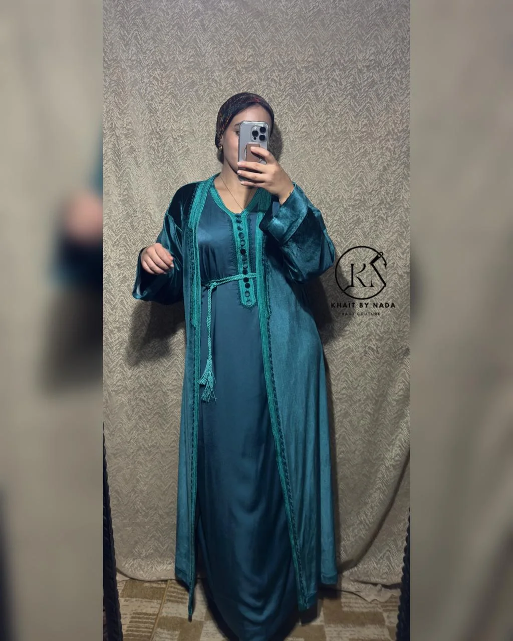 Tenue Marocaine Élégante – Quaftan & Kimono | Khaït