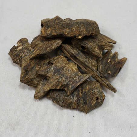 عود كينام دبل سوبر – قمة الفخامة في عالم العود الطبيعي من غند للعود