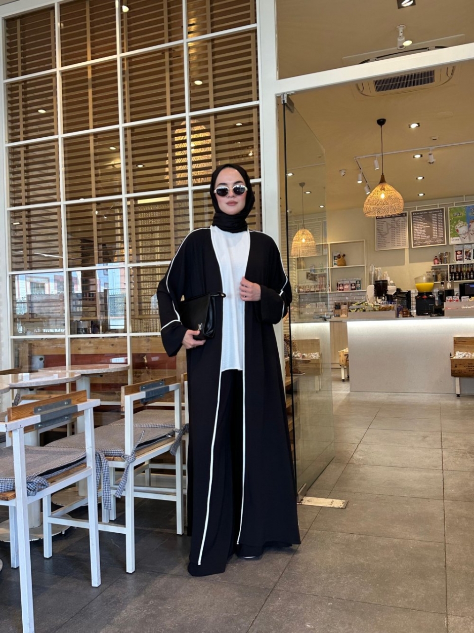 ensemble 'sotra' abaya et pantalon carré large