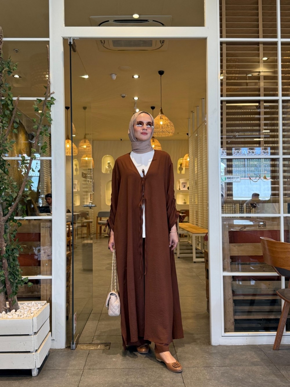 ENSEMBLE 'BELLA ' ABAYA PLUS PANTALON CARRE EN CREPE