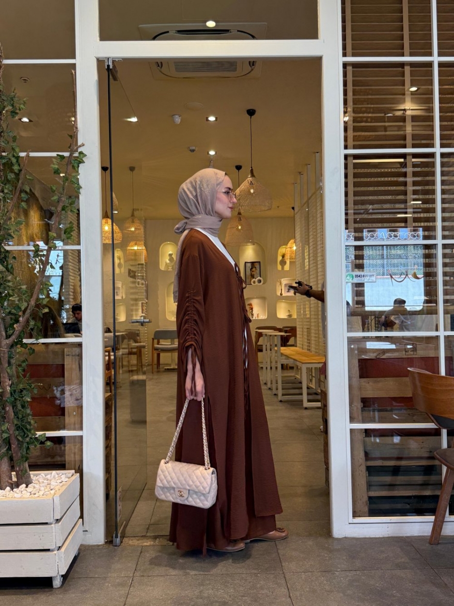 ENSEMBLE 'BELLA ' ABAYA PLUS PANTALON CARRE EN CREPE