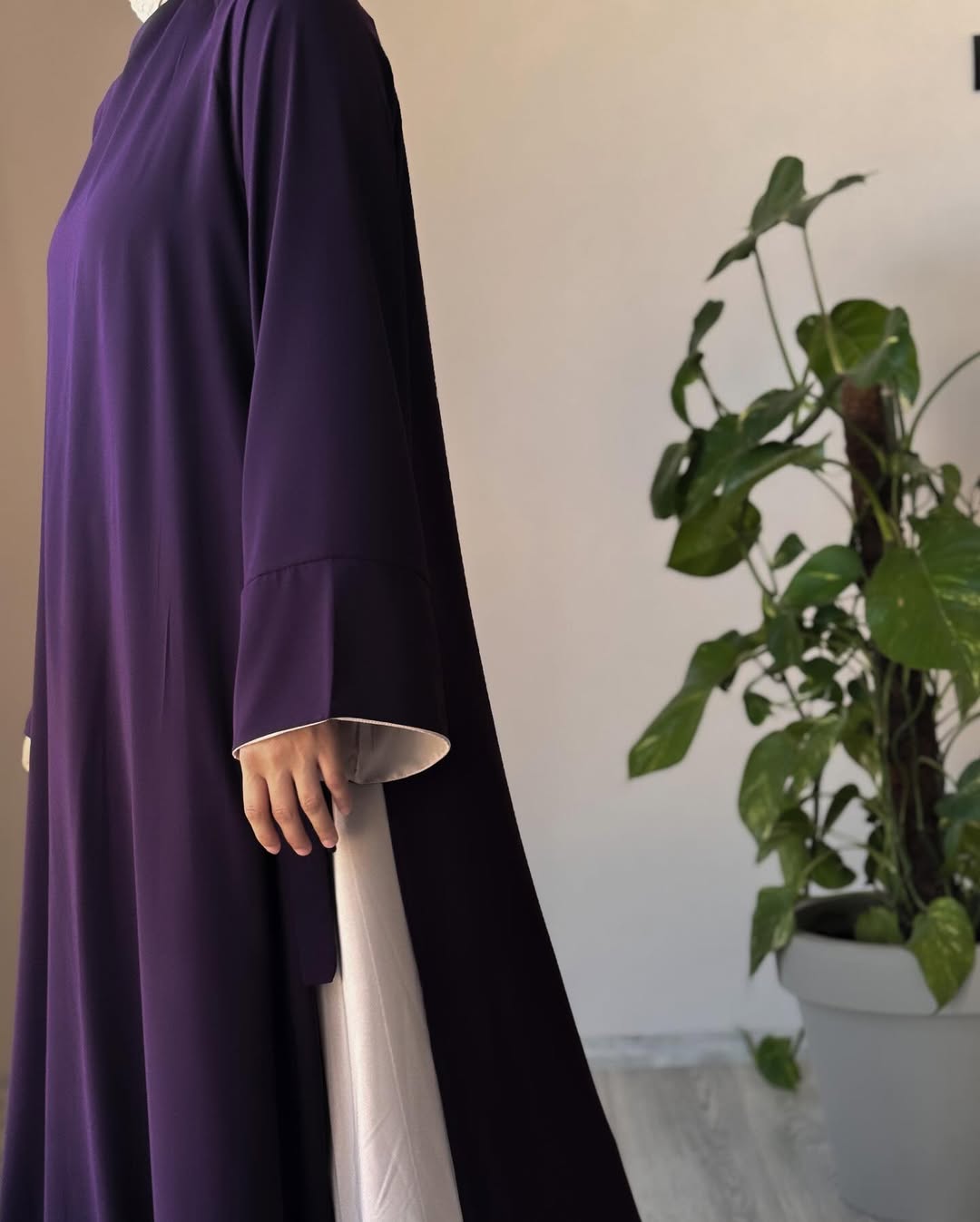 ensemble gala robe long et jupe طقم متكون من عباية طويلة و تنورة