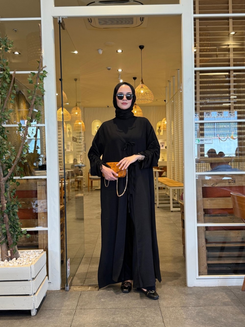 ENSEMBLE 'BELLA ' ABAYA PLUS PANTALON CARRE EN CREPE