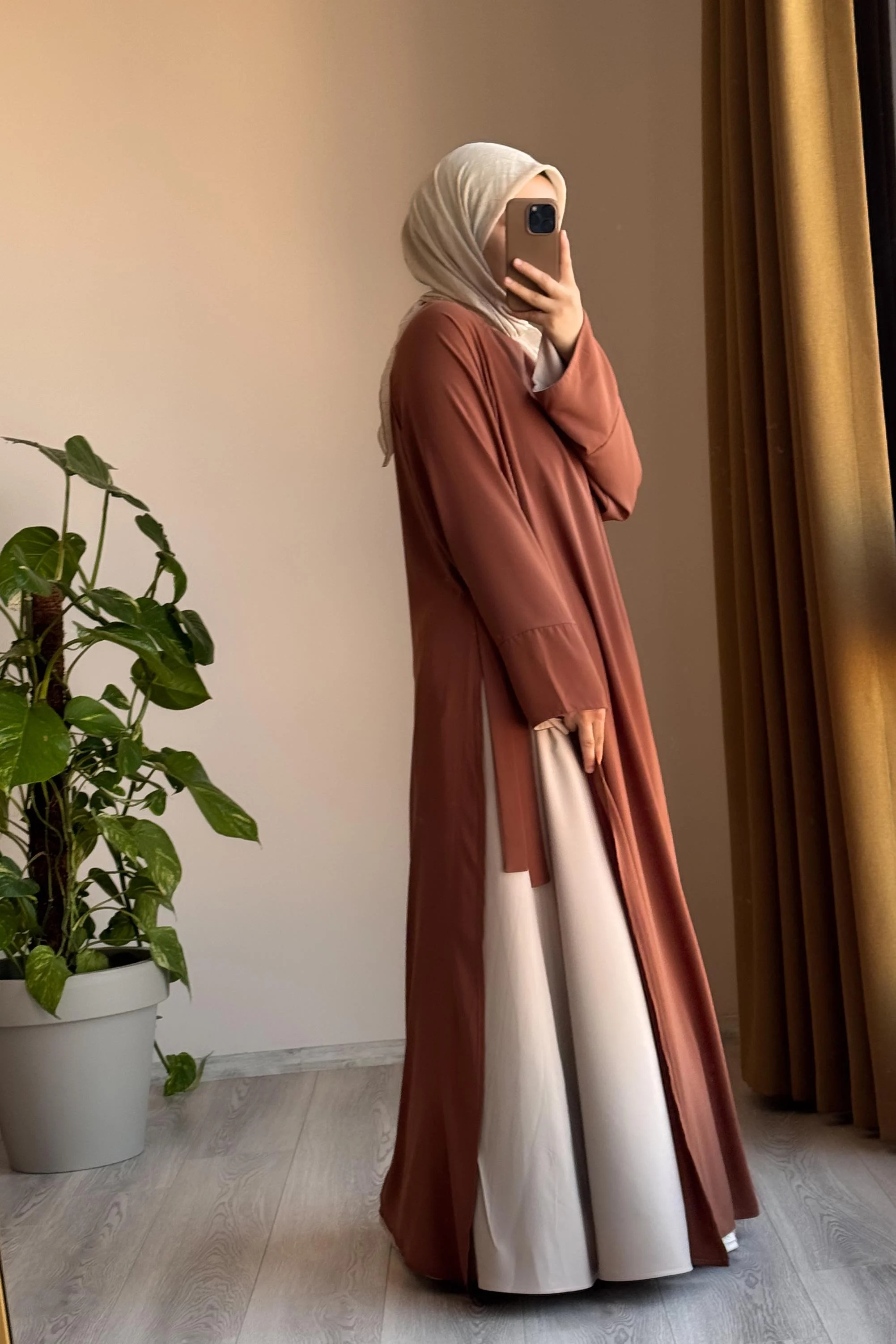 ensemble gala robe long et jupe طقم متكون من عباية طويلة و تنورة