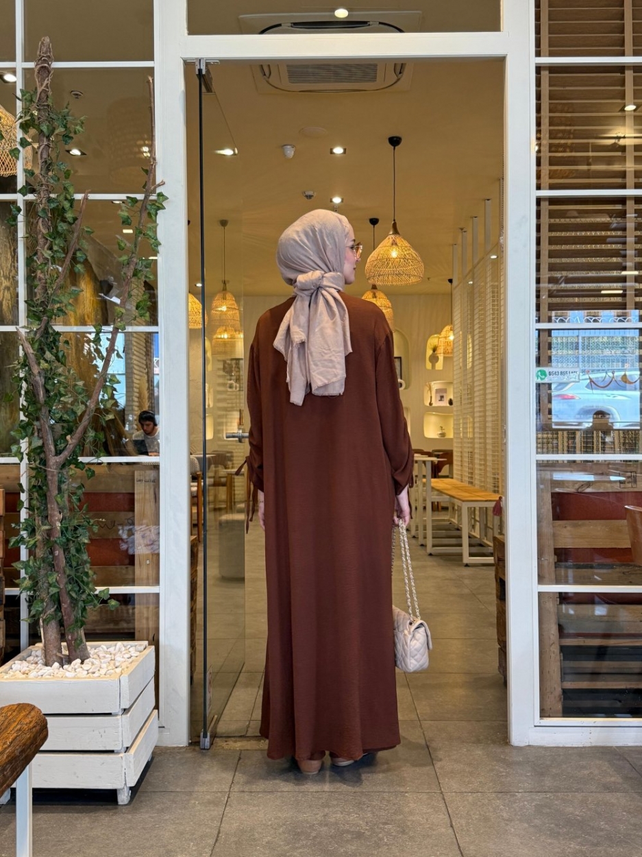 ENSEMBLE 'BELLA ' ABAYA PLUS PANTALON CARRE EN CREPE