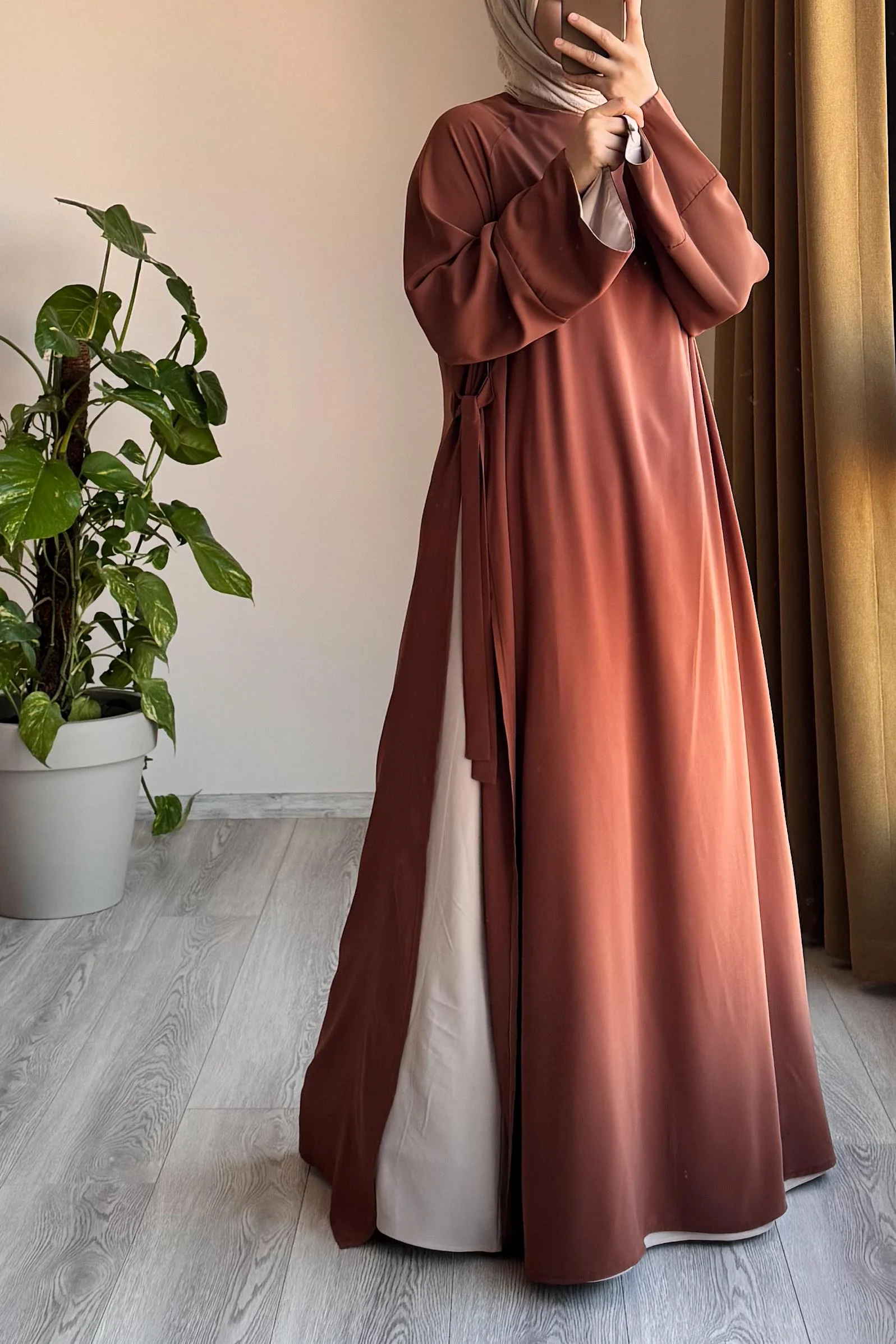 ensemble gala robe long et jupe طقم متكون من عباية طويلة و تنورة