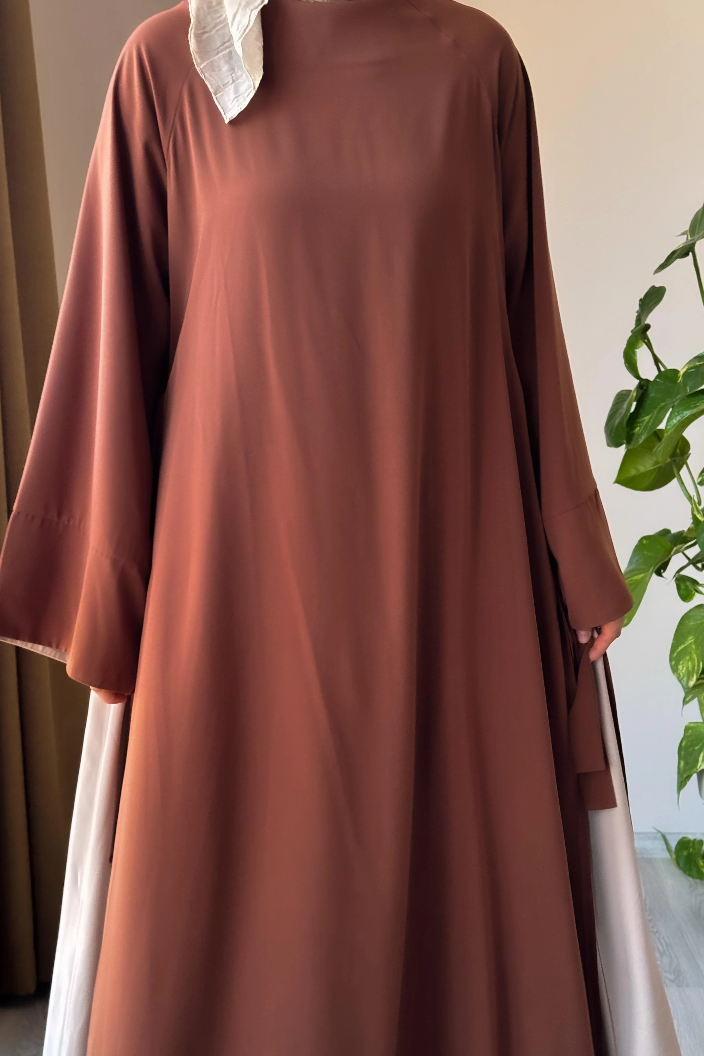 ensemble gala robe long et jupe طقم متكون من عباية طويلة و تنورة