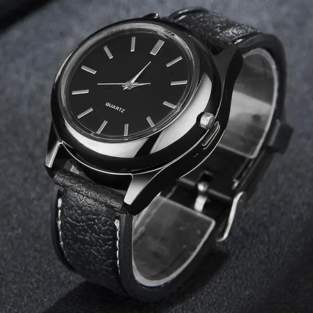 ساعة يد أنيقة مع ولاعة – فخامة تواكب أسلوبك