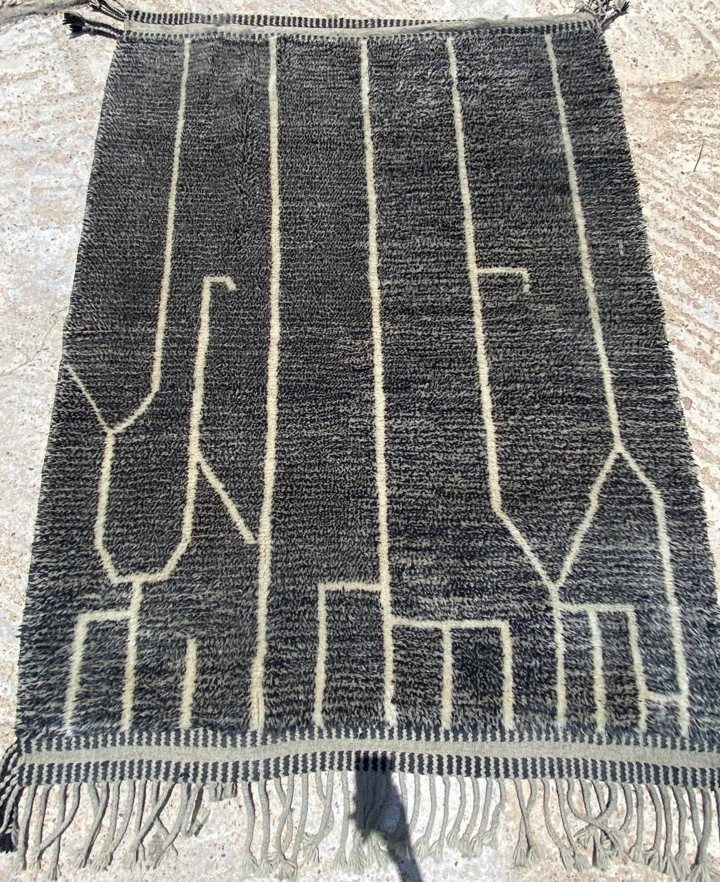 ZRABI COLLECTION BLACK MODERN