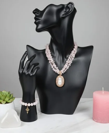 طقم روز كوارتز مع لؤلؤ