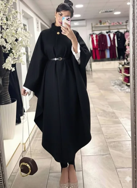 Abaya Élégante Coupe Large avec Ceinture