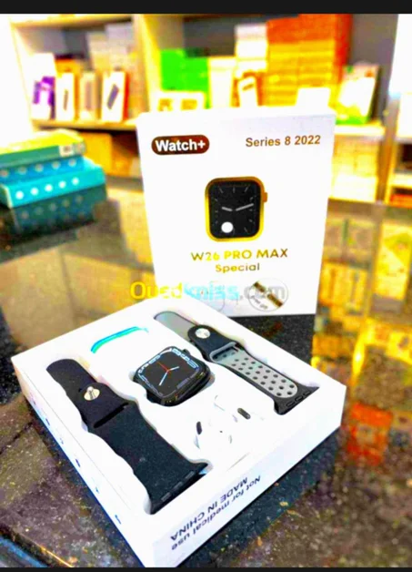 ساعة ذكية و معاها سماعات بلوتوث