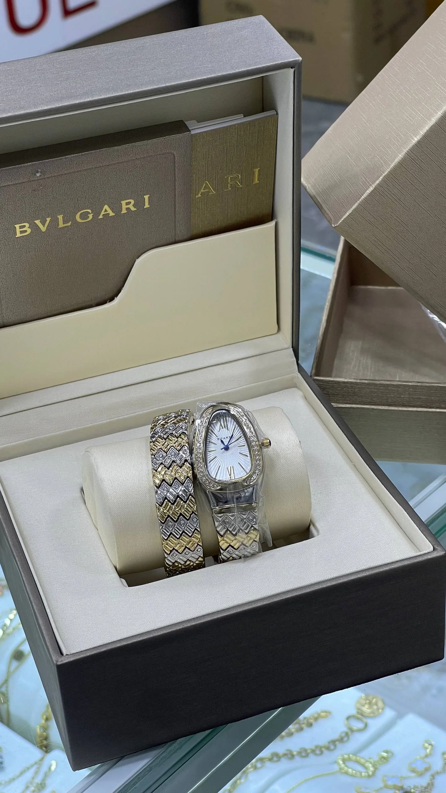 Royal Wing Lady Watch