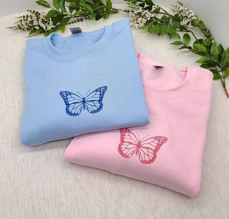 Butterfly Beauty Sweater - Add Elegance and Charm to Your Wardrobe!