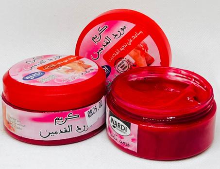 كريم مورد القدمين