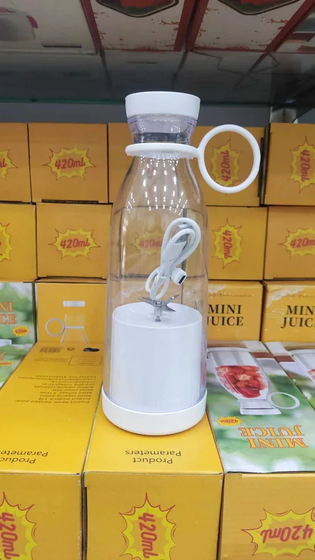 ‏Bouteille blender portable