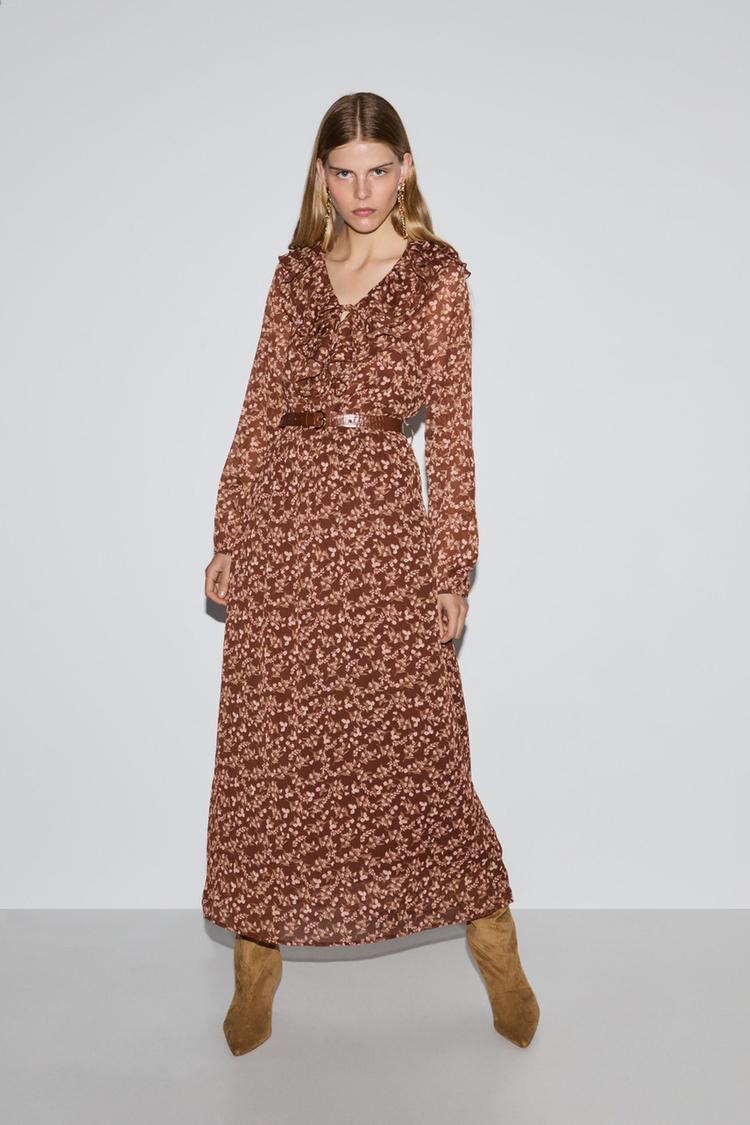 Vestido midi volantes فستان