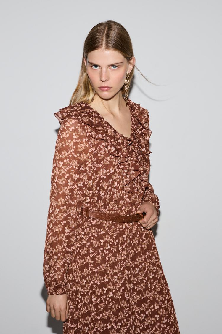 Vestido midi volantes فستان