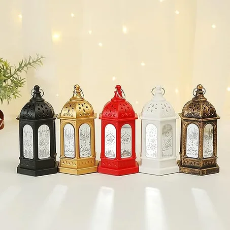 فوانيس معلقة على شكل هلال ونجوم، زينة للصلاة، مناسبة لعيد الفطر والأضحى المبارك.