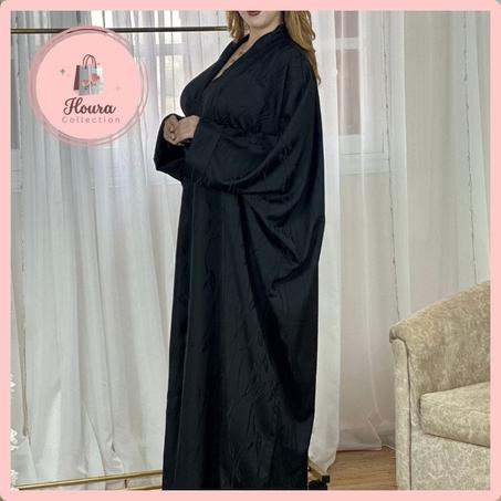 عباية فخمة باللون الأسود – ستايل ملكي للمسة محتشمة وأنيقة