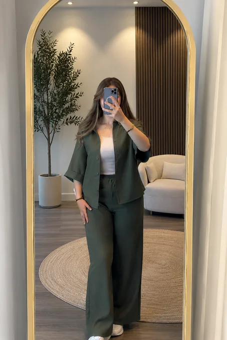 طقم نسائي أنيق