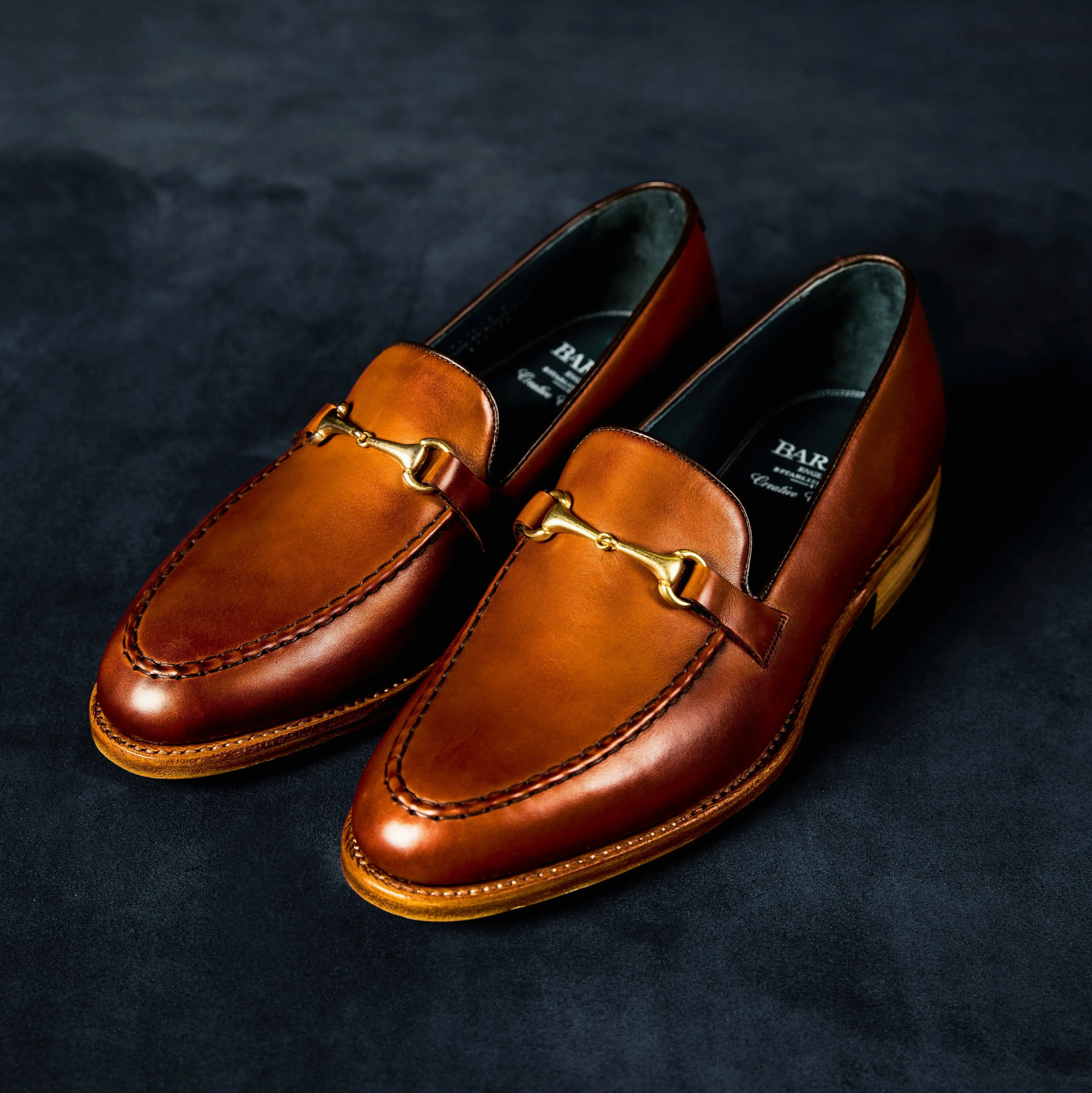 أحذية كلاسيكية