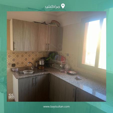 شقة مجهزة بالكامل في إقامة عائلية آمنة بالمحاميد مراكش قرب المطار