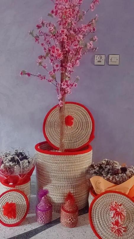 🧺❤️ سلال مغربية فنية بالتزيين الأحمر - أناقة تقليدية بلمسة عصرية 🌸