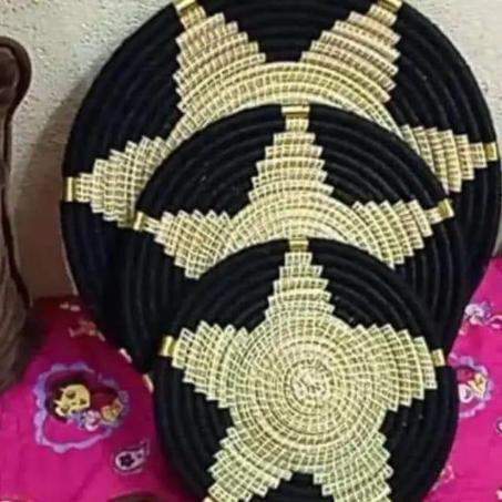 سلة مغربية يدوية بزخارف تقليدية 🧺✨