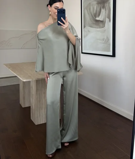 Aura Satin Set