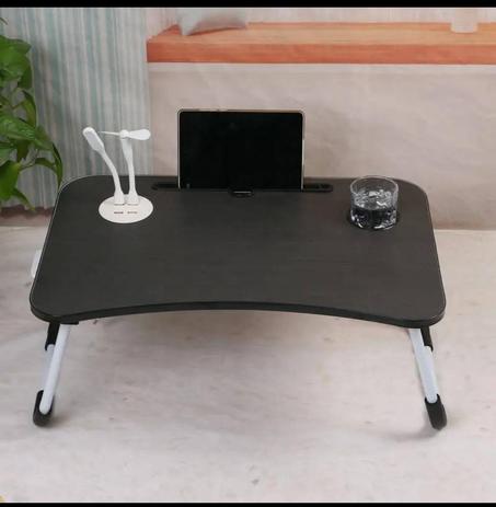 طاولة سرير للحاسوب مع مروحة ومصباح