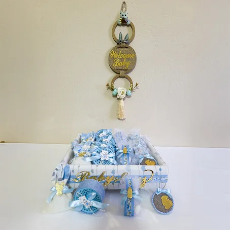 PLATEAU BEBE BOY CHARGE 25P + cerceaux cadeau